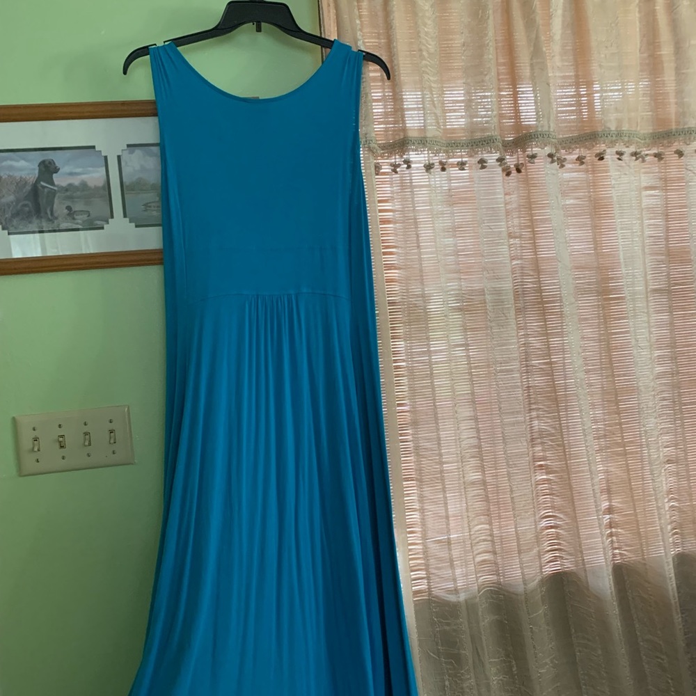 DRESS - Picture 3 of 3